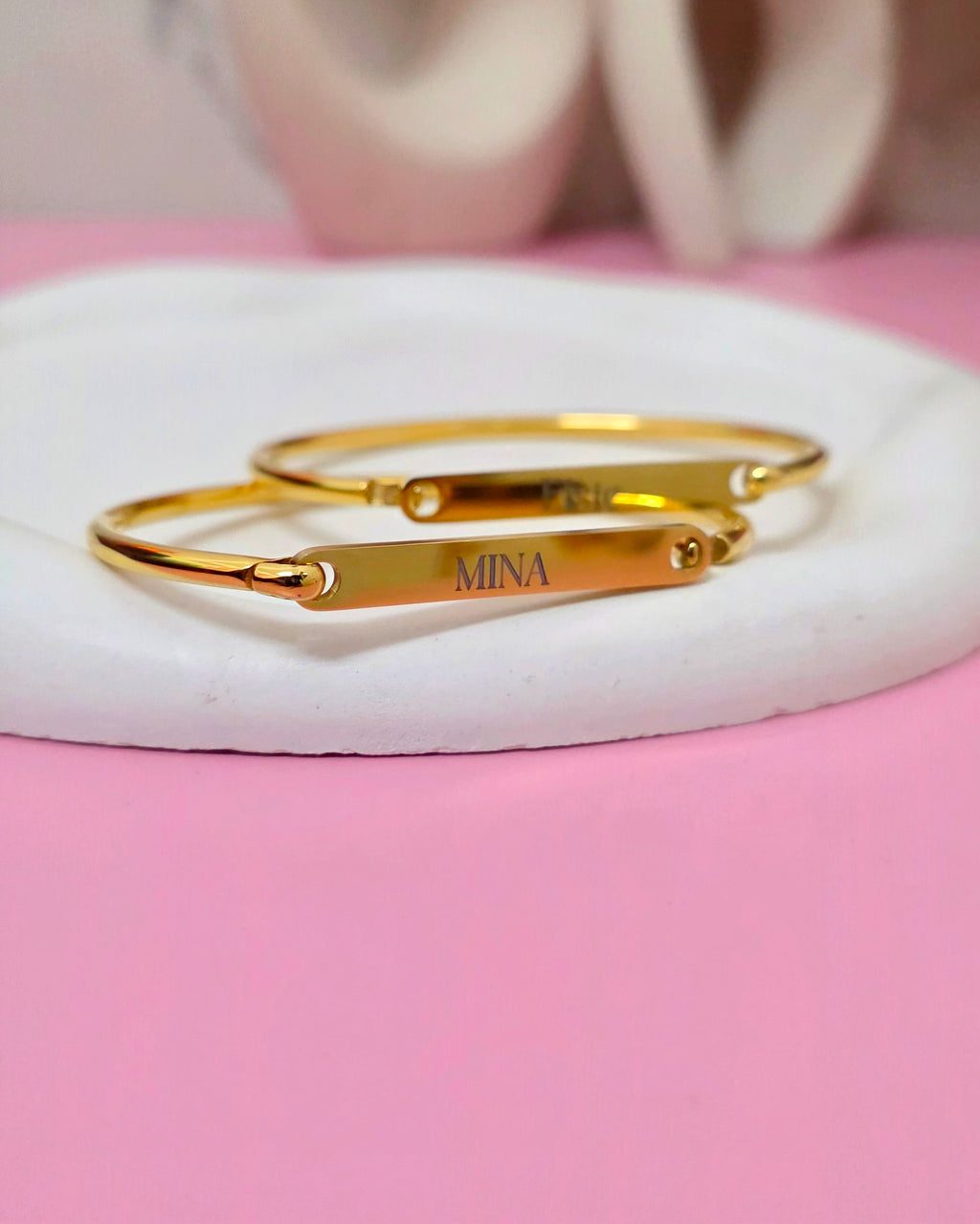 BRAZALETE DE ACERO PERSONALIZABLE.