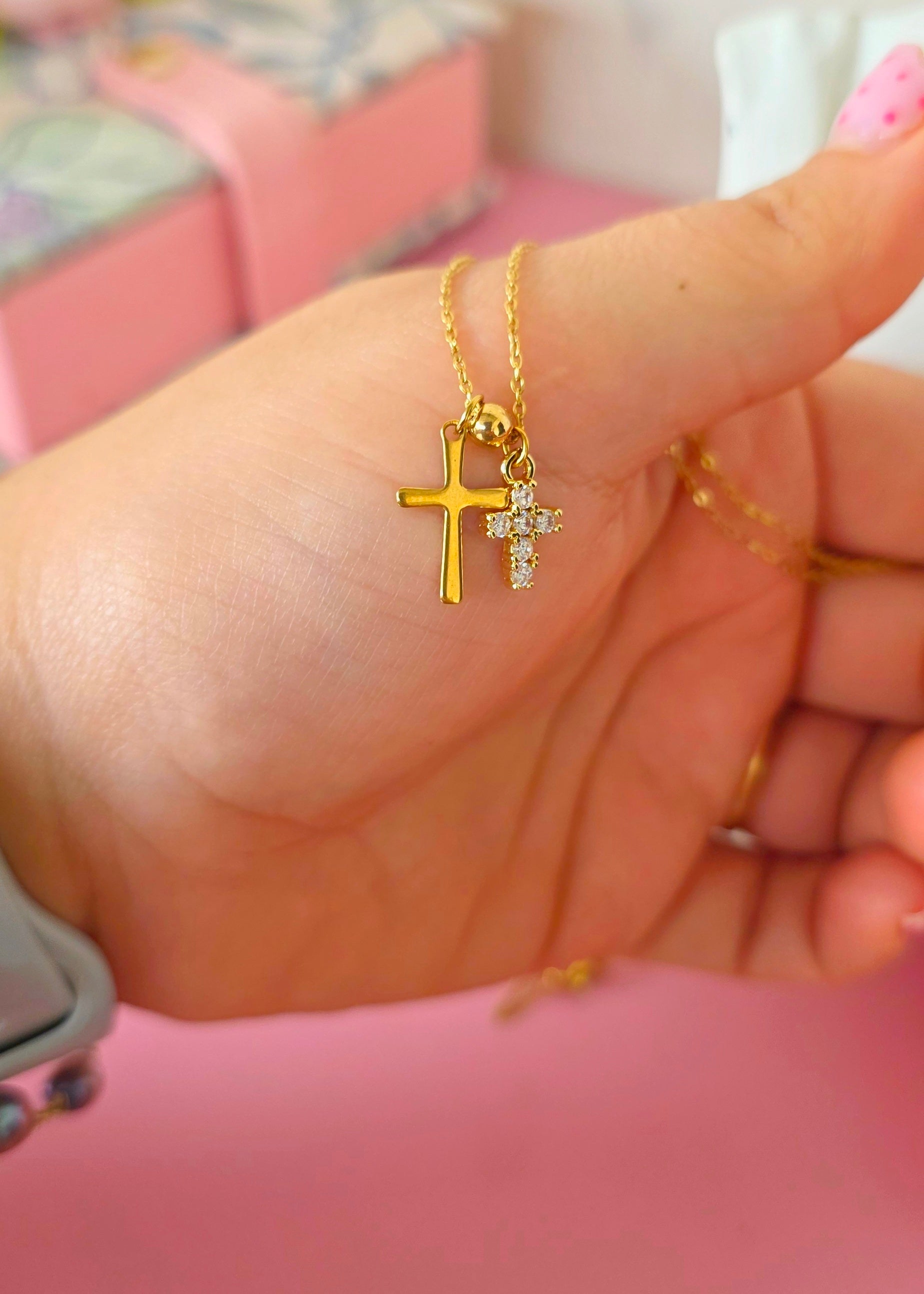 Collar doble cruz