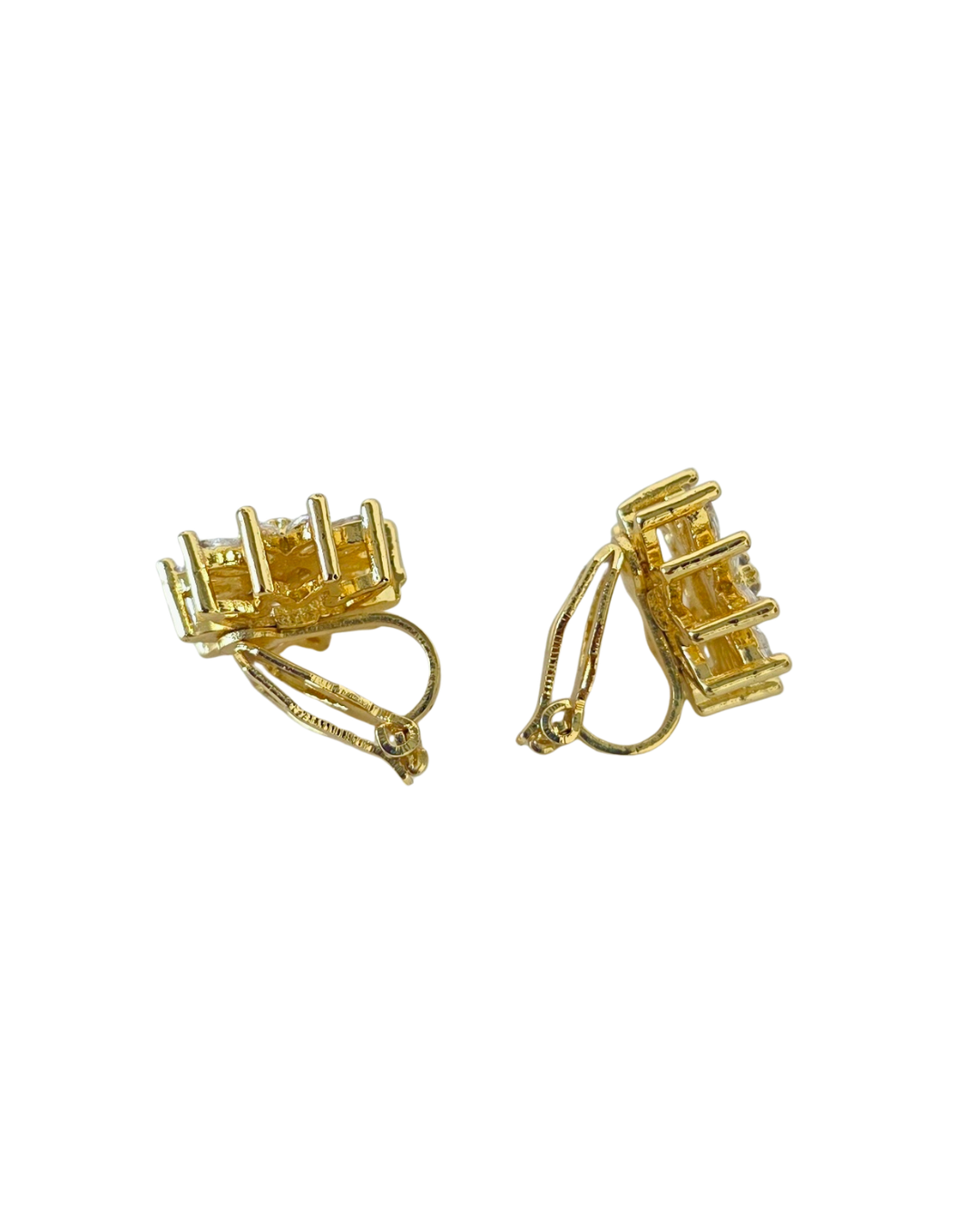 Aretes flor de cristal blanco con agarre a presión