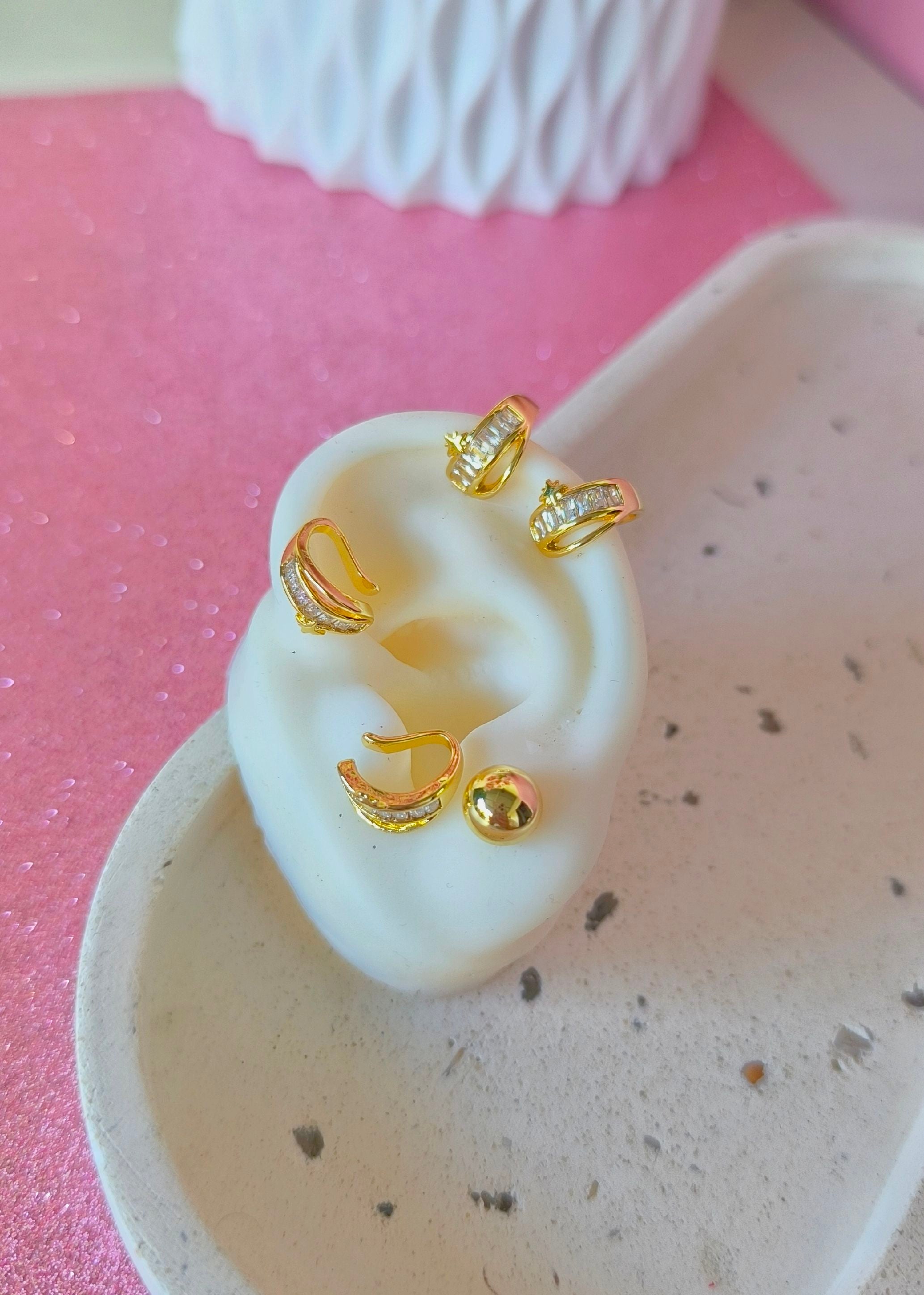 earcuff unidad de zirconia vertical y destello
SKU : AR940