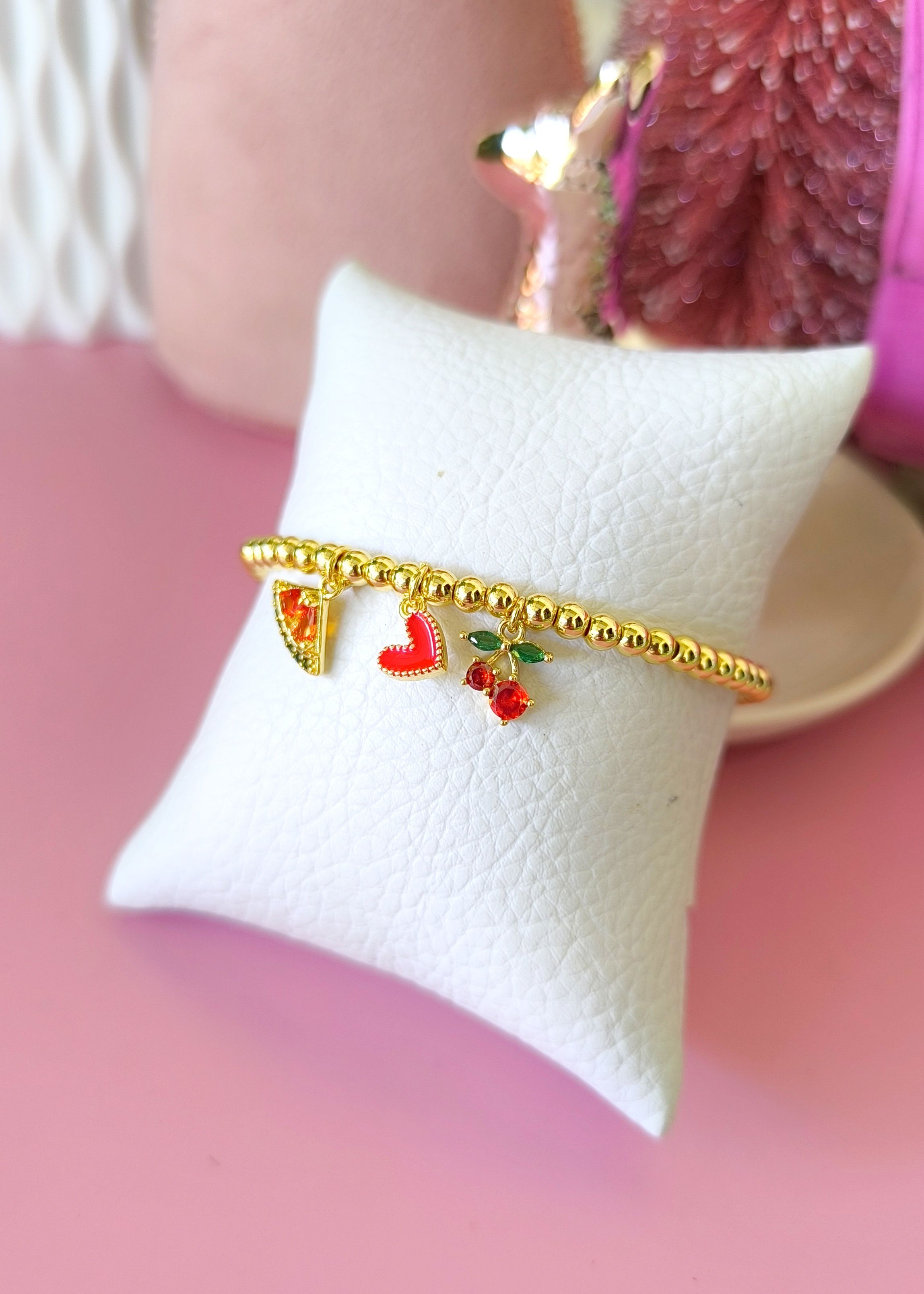 Pulsera ajustable con dijes frutales