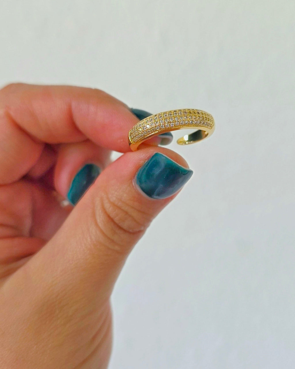 Anillo mini domo incrustado