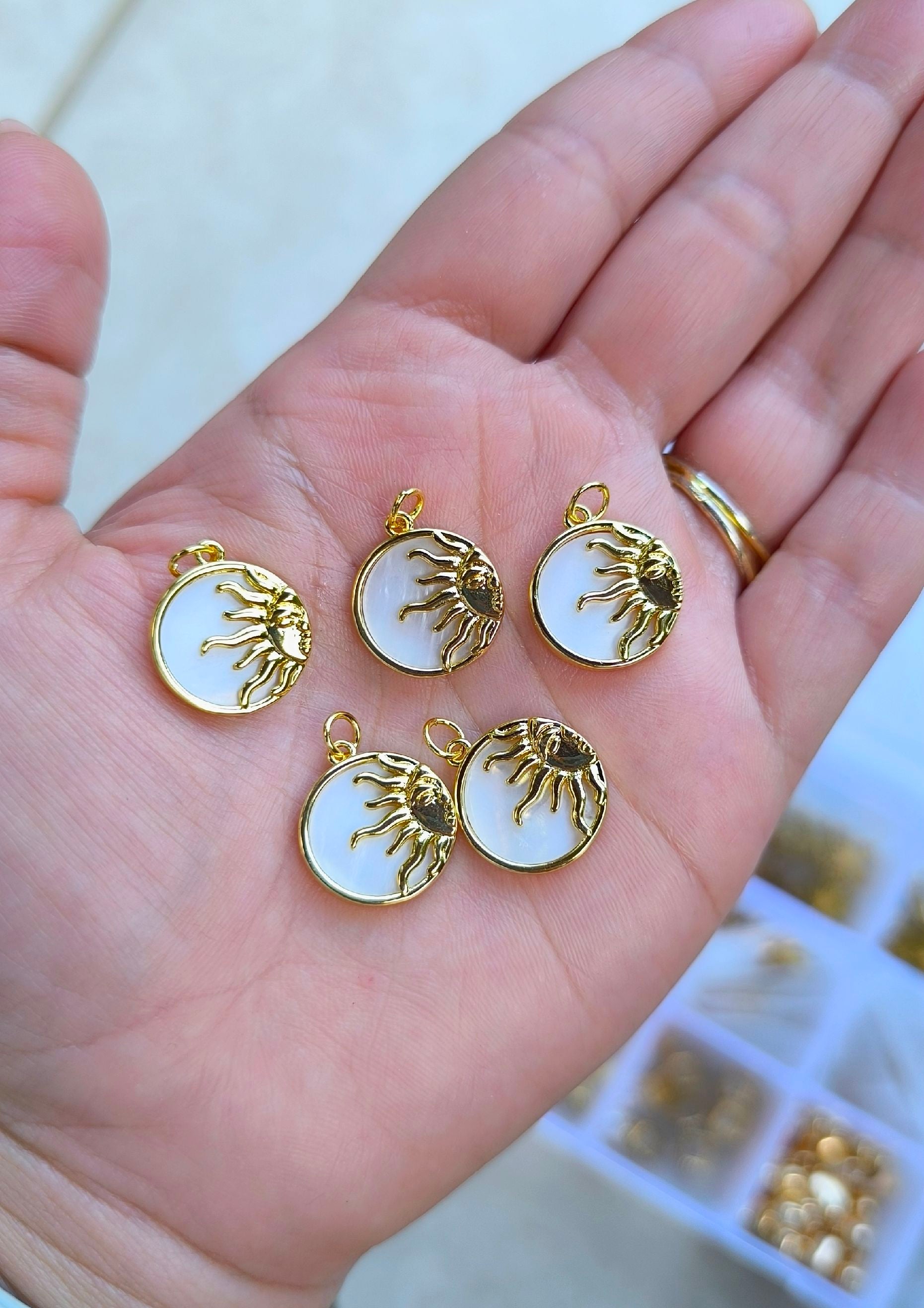 CHARMS blanco de sol