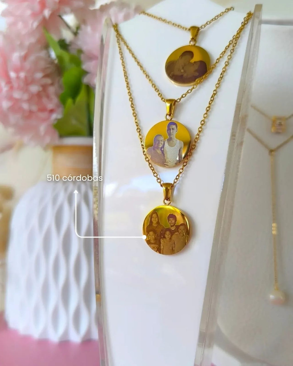 Collar regular de retratos