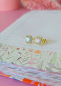 Aretes tipo stud cuadrado mediano