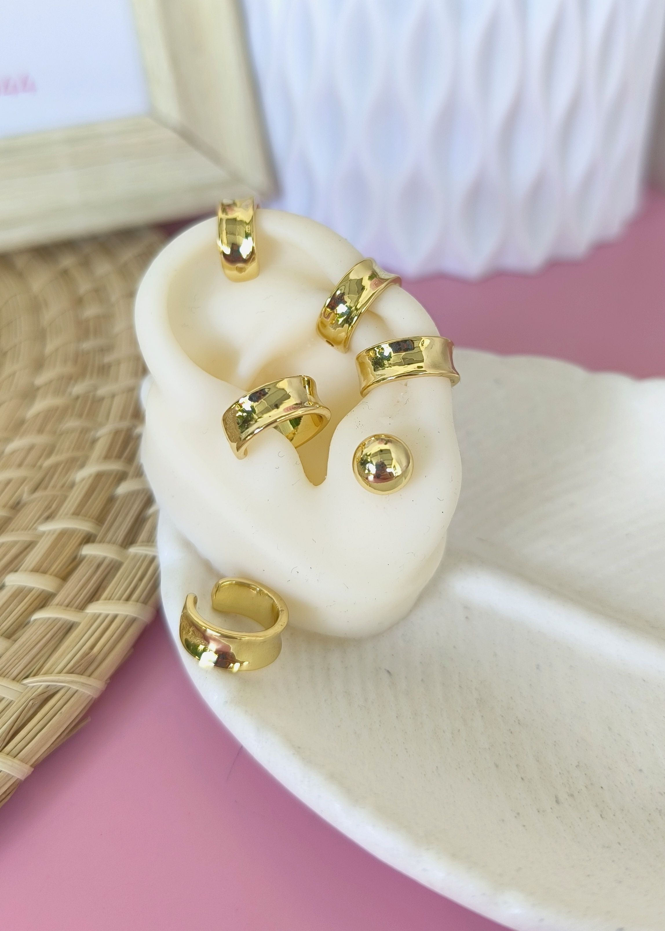 Earcuff o simulador unidad convexo