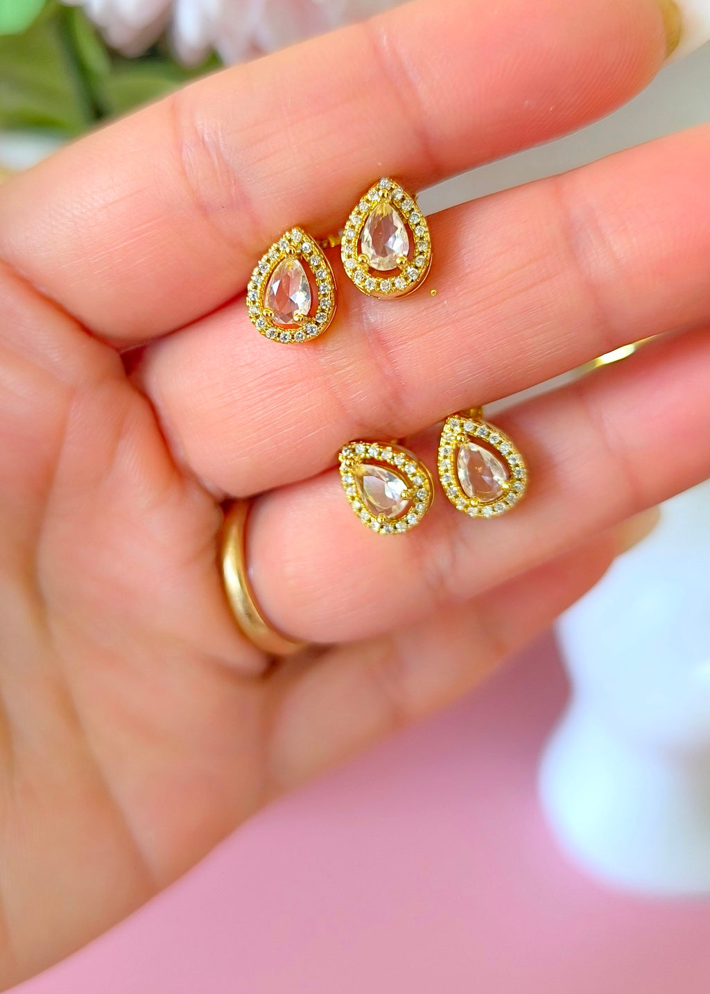 aretes stud de gota mini